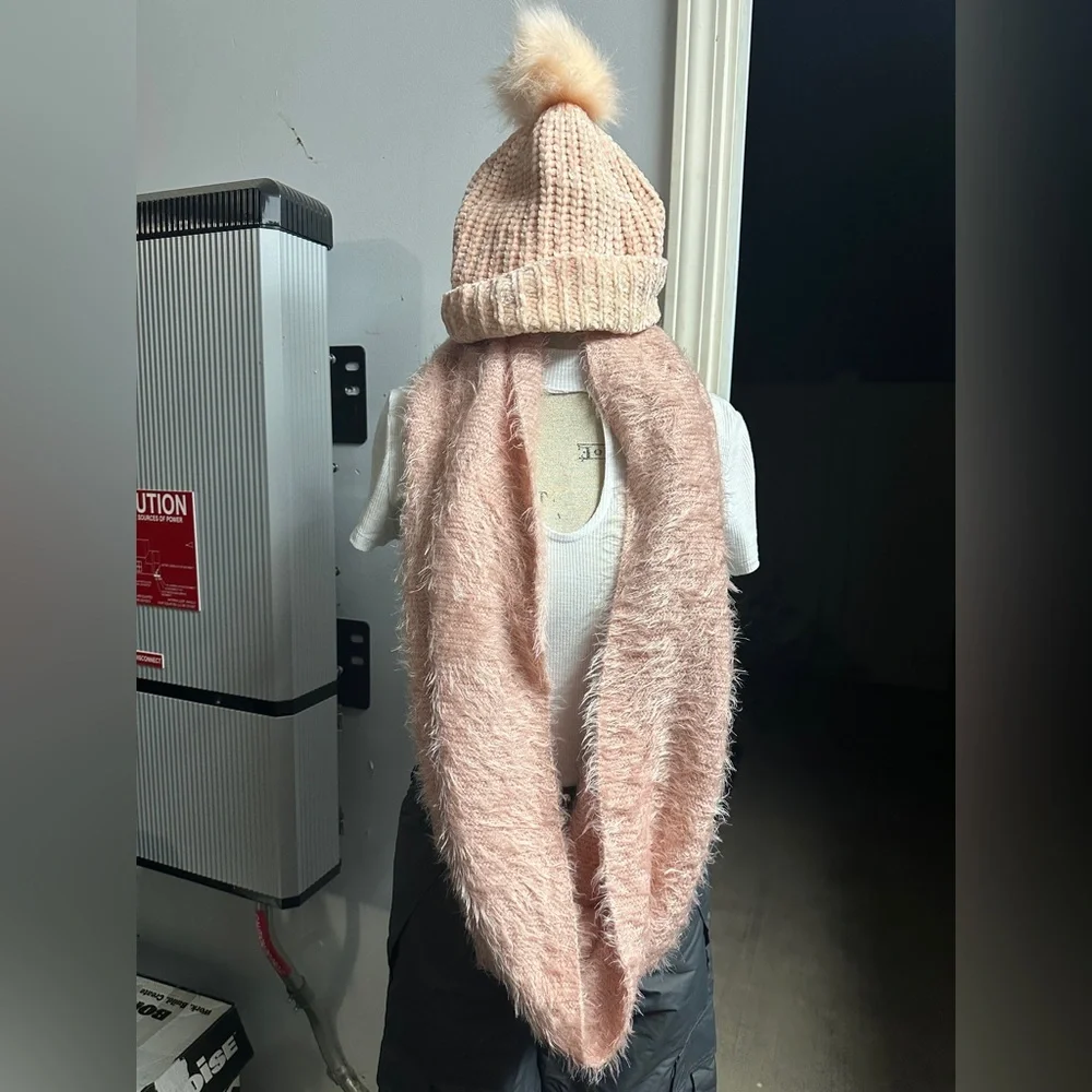 Baby Pink Knit Scarf and Beanie Hat Set - Picture 7 of 7